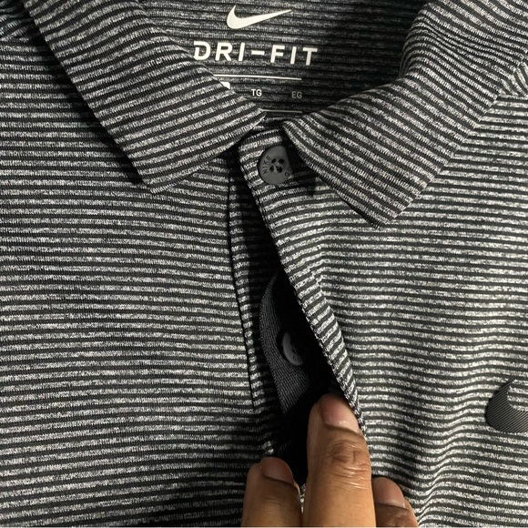 Nike Golf Men's Gray/Black Performance Wear Striped Dri-Fit Polo Shirt - Picture 7 of 10